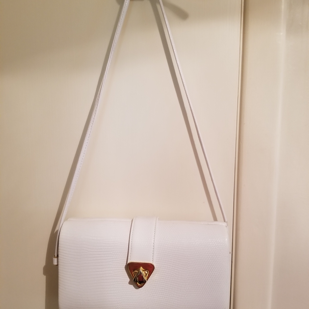 Lovely White Shoulder Bag